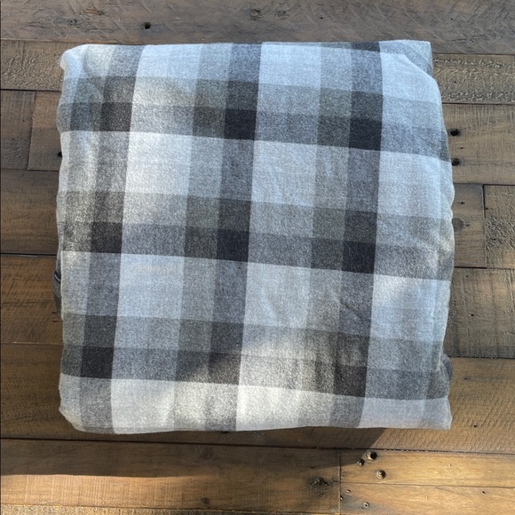 Brooklinen Flannel Duvet Cover - Picture 2 of 5